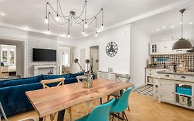 Luxury Apartment Karolina Riva 101M2